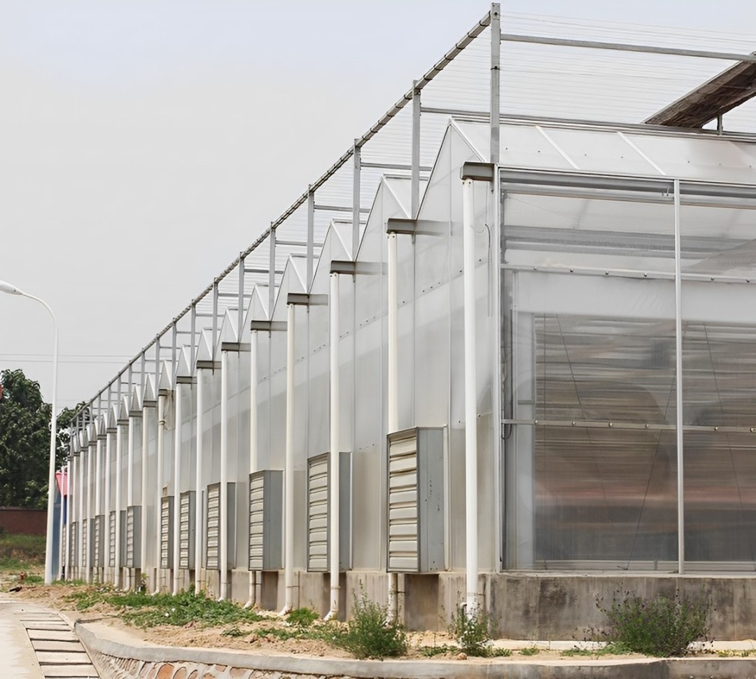 tấm lợp lấy sáng tấm polycarbonate chịu nhiệt độ cao